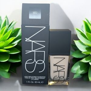 Nars | Light Reflecting Foundation | Shade Siberia Light 0